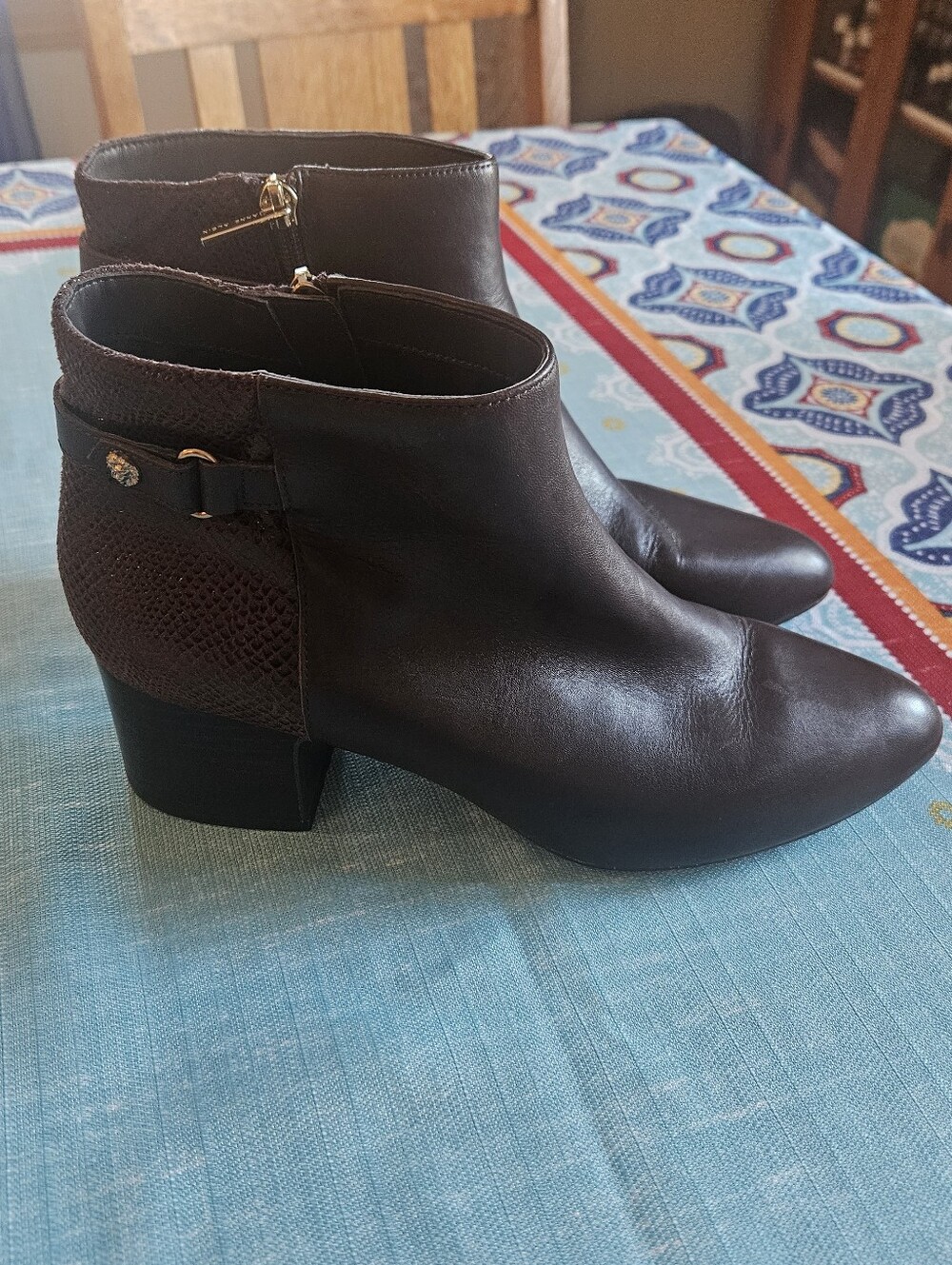 Anne Klein brown zip ankle boots Size 10